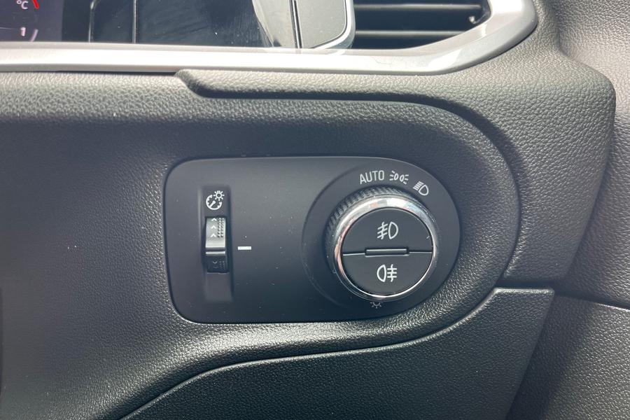 Vauxhall Grandland Photo autoimg-8d09ce99990d3051d8c279aad500cbfd2c8c0ab7.jpg