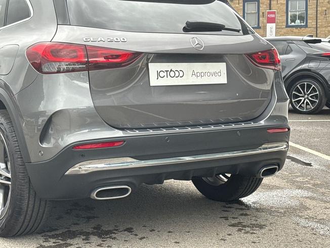 MERCEDES-BENZ GLA Photo 32