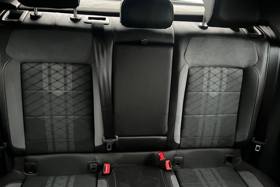 Volkswagen T-ROC Photo autoimg-8d0e837b0b12f690da35862a557c1f7f9f98858b.jpg