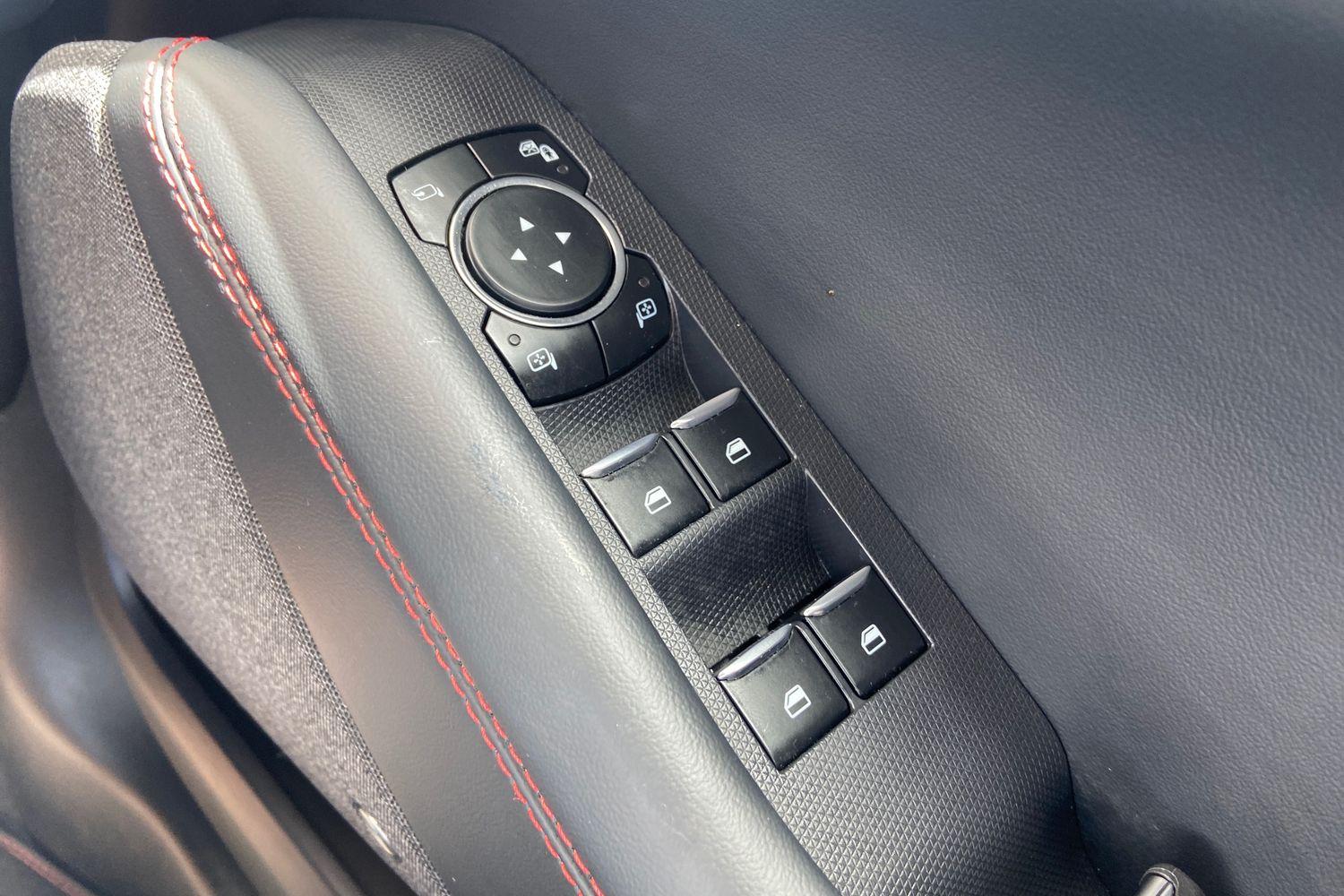 Ford Mustang Mach-E Photo 15