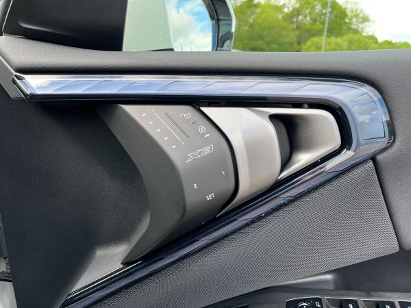 BMW X3 Photo autoimg-8d10001fbeb8f6409c523f790dd47ad1631dbd25.jpg
