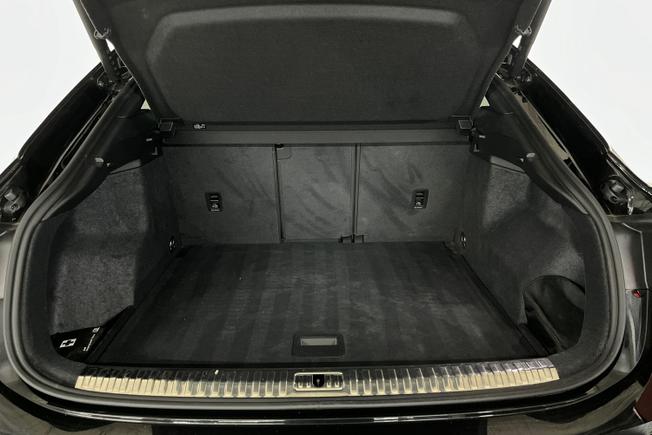 AUDI Q3 Photo 12