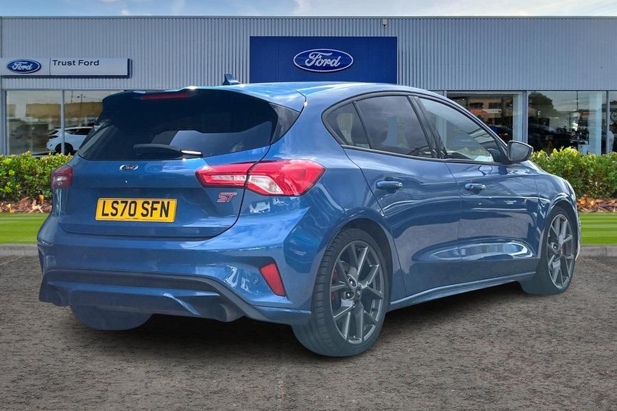 Ford Focus Photo autoimg-8d159b2edcabfb32f505f840e9aacab67d8966e1.jpg