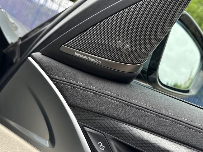 BMW 5 Series Photo 33