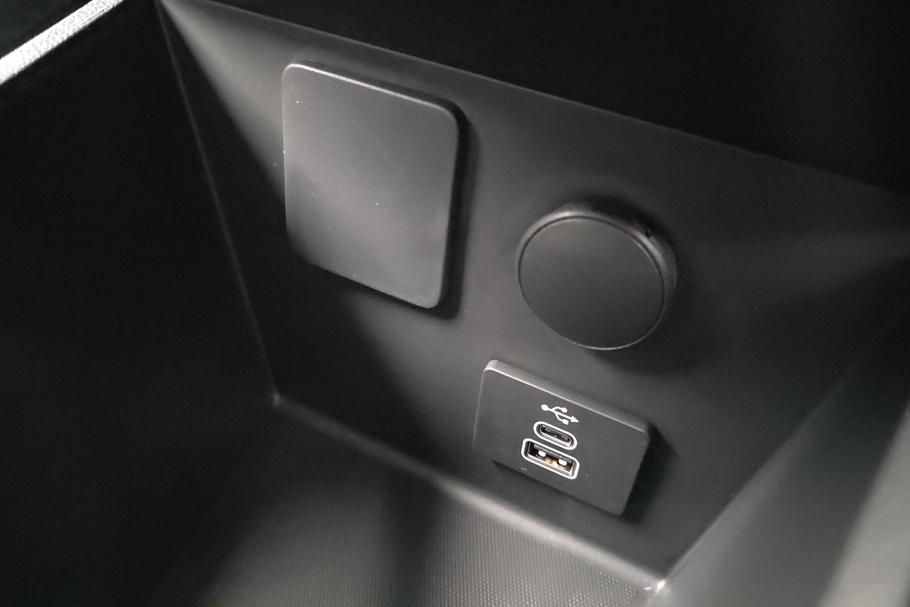 Used Ford E-TRANSIT COURIER WV75XLL 34