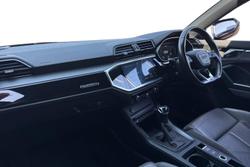 AUDI Q3 Photo 2