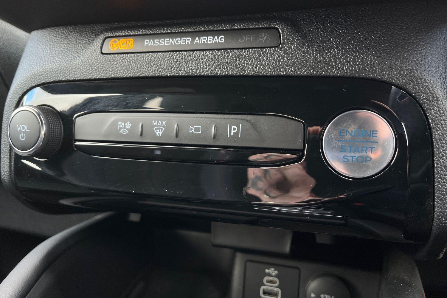 Ford KUGA Photo 29