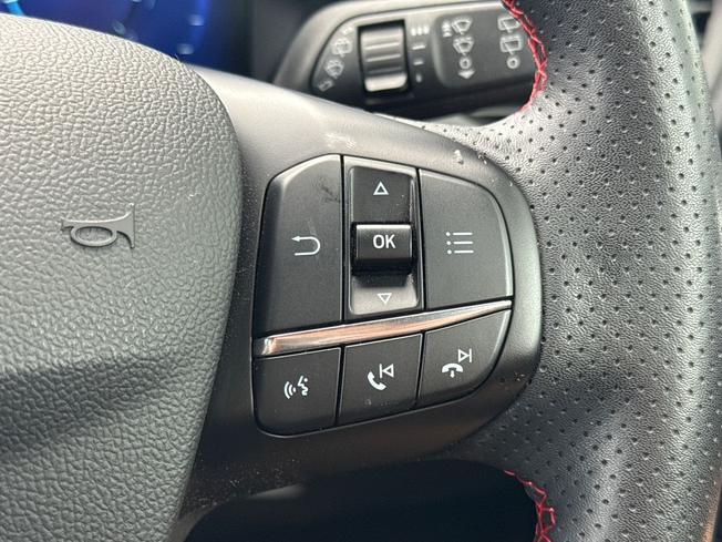 FORD Focus Photo 17