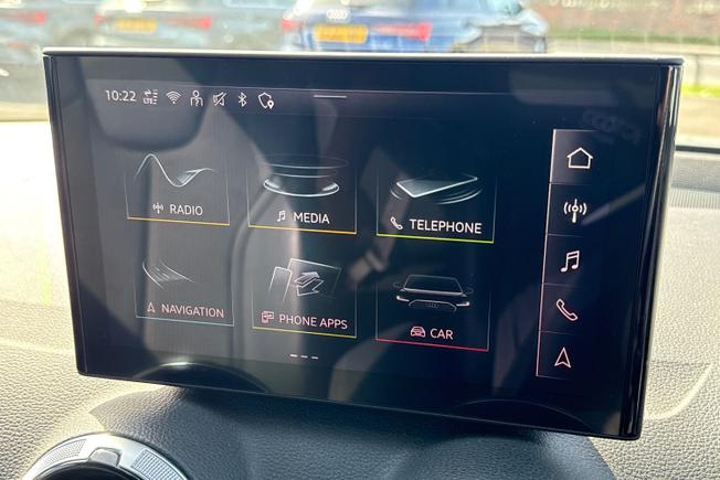 AUDI Q2 Photo 32