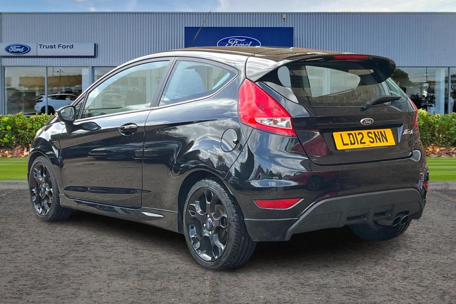 FORD FIESTA Photo autoimg-8d2ff26d76ec067b28305c549c9f85e2f301b01e.jpg