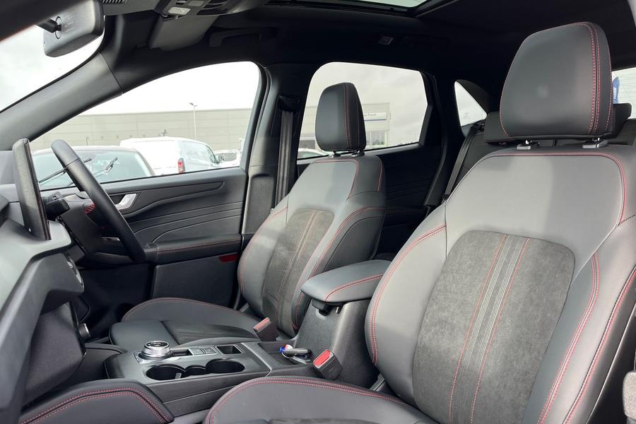 Ford Kuga Photo autoimg-8d366b9922909763f3ef5aa4a6865eda92b1ce35.jpg