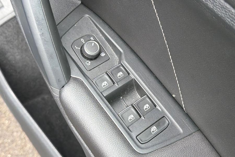 Volkswagen TIGUAN Photo autoimg-8d36f6bf3cb85967eff2235c399a1323c6a920ff.jpg