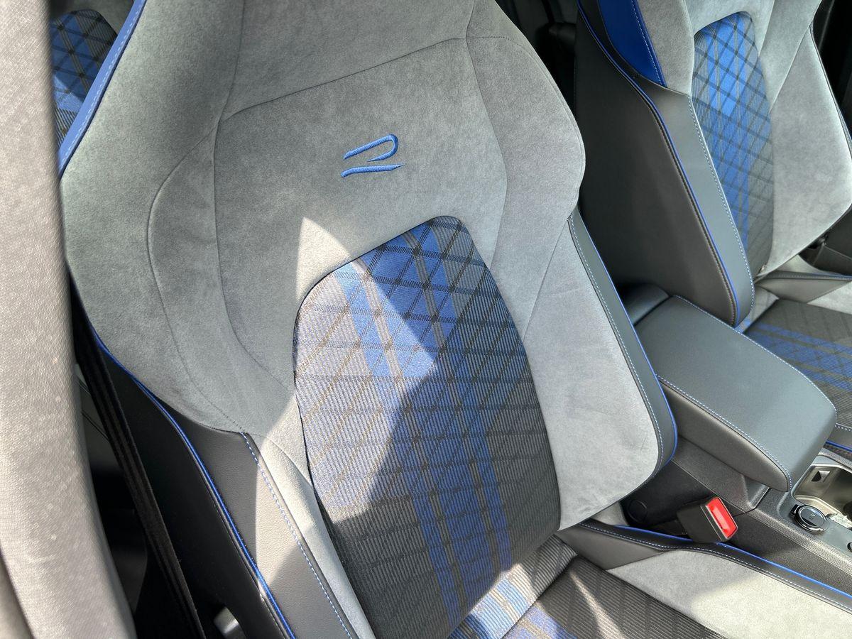 Volkswagen Golf Photo autoimg-8d3bc724770d924846656afefcf53d1034957623.jpg