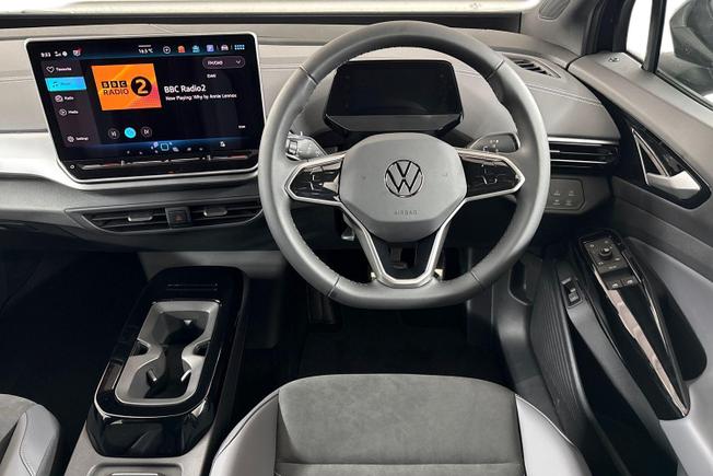VOLKSWAGEN ID.4 Photo 11