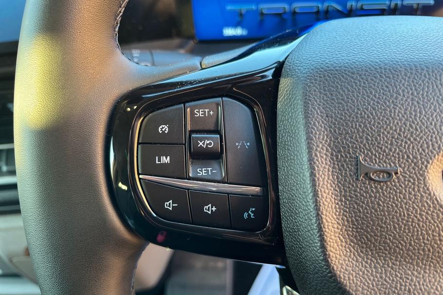 Used Ford TRANSIT CUSTOM 27