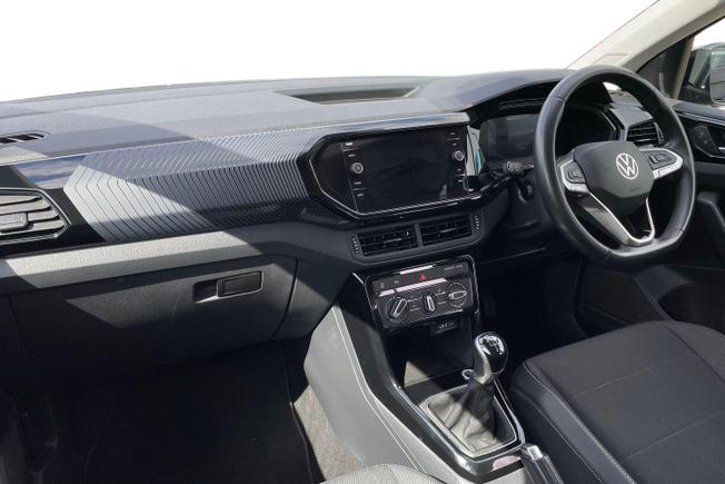 VOLKSWAGEN T-Cross Photo 2