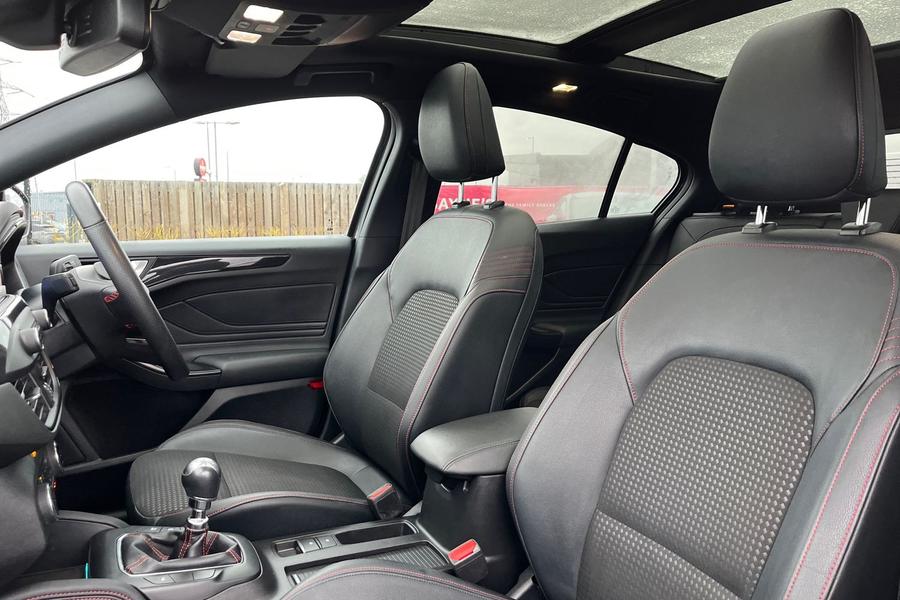 Ford Focus Photo autoimg-8d40589672cf8fc486e68c63bc93a68d0330f07f.jpg
