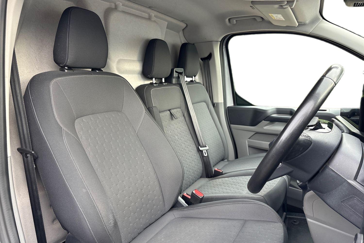 Ford TRANSIT CUSTOM Photo 10