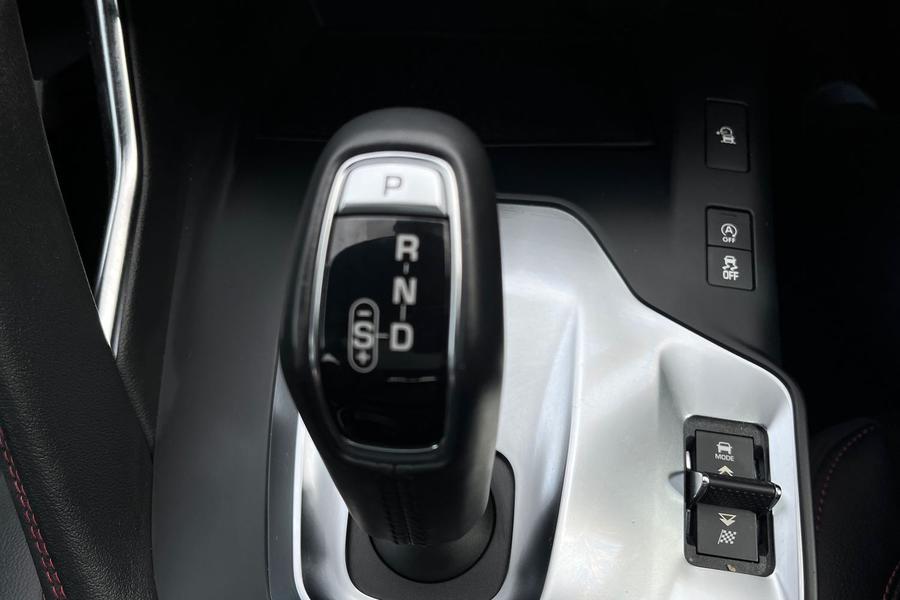Jaguar E-PACE Photo autoimg-8d4d0c1780b87b3e3a75b6b3c2a03b72c463a41f.jpg