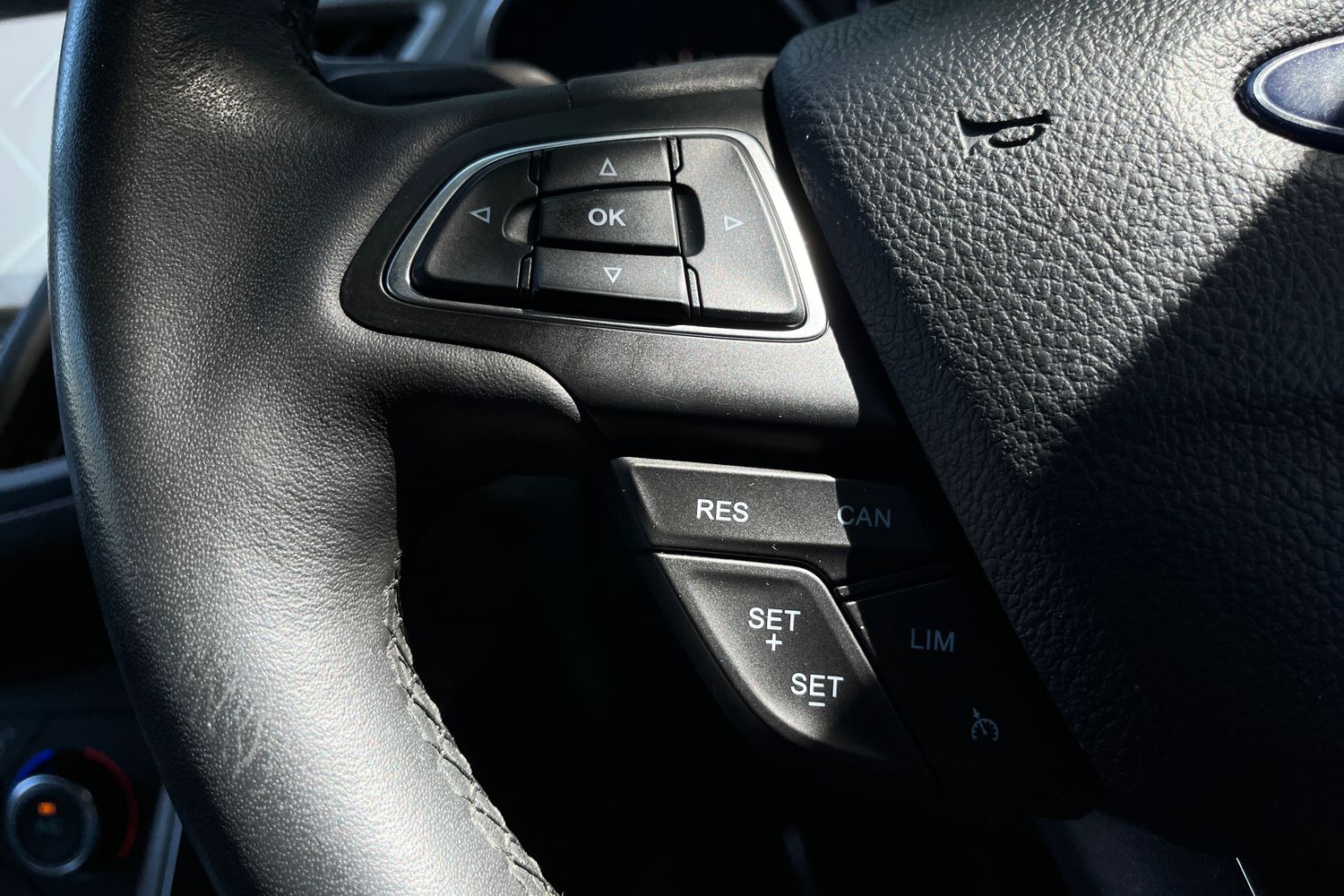 Ford KUGA Photo 30