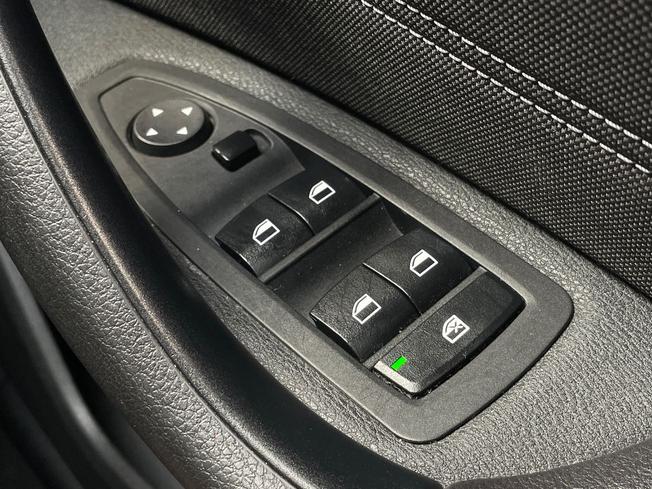 BMW X1 Photo 36