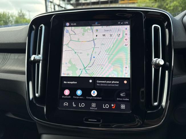 VOLVO Xc40 Photo 41