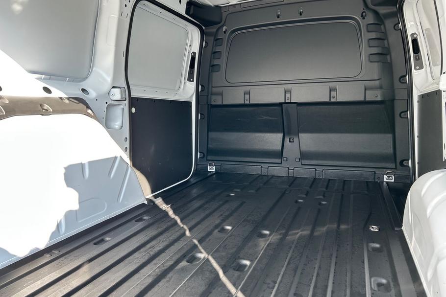 Used FORD TRANSIT CONNECT BG75DPZ 29