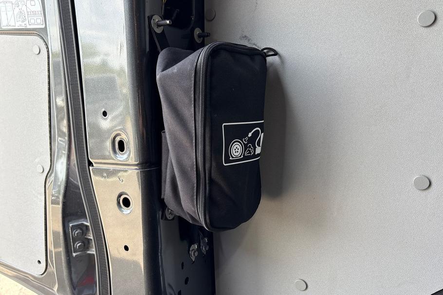 Used Ford TRANSIT CUSTOM WV26XJJ 16