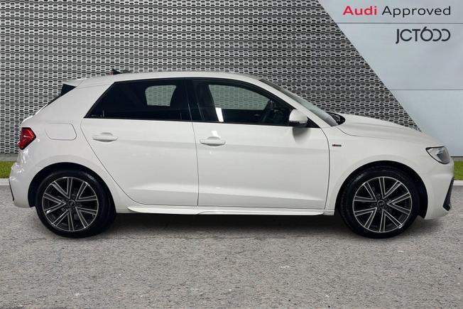 Audi A1 Photo 4
