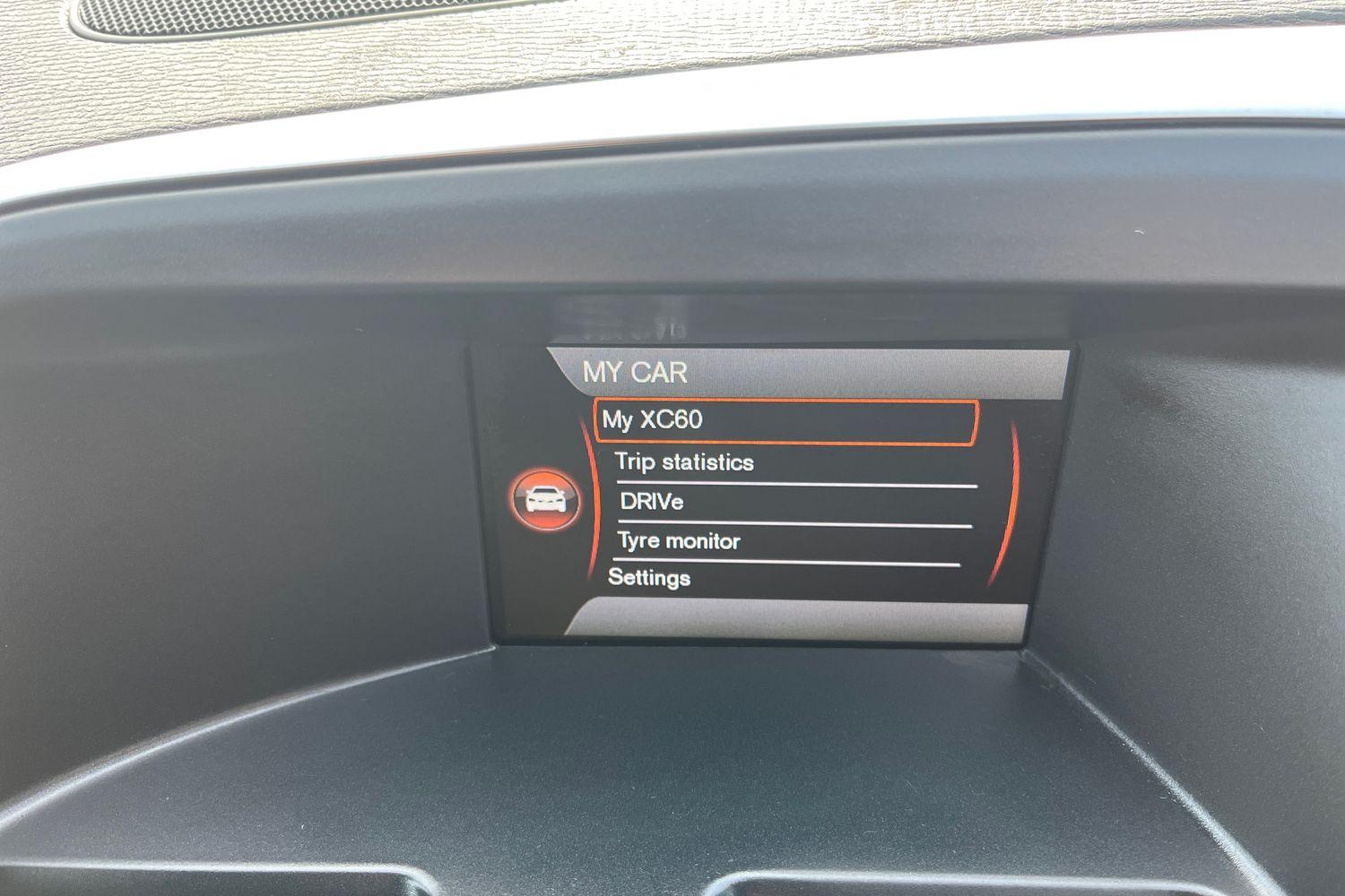 Volvo XC60 Photo 31