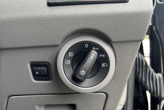 VOLKSWAGEN Transporter Photo 42