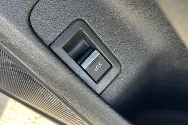 AUDI A6 Avant Photo 52