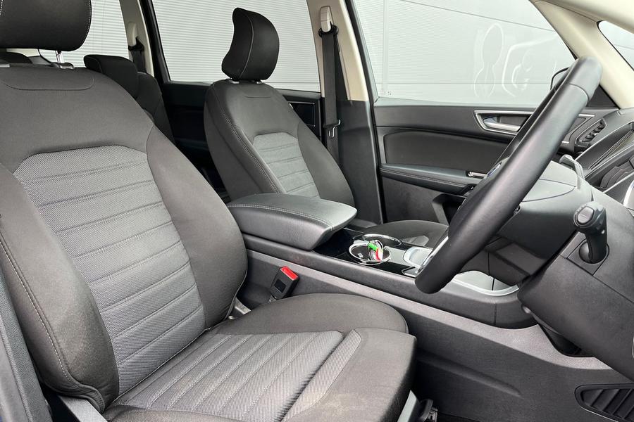 Ford GALAXY Photo autoimg-8d5d1fcf5919ea4843c1ea36f315bd5e747e4ded.jpg