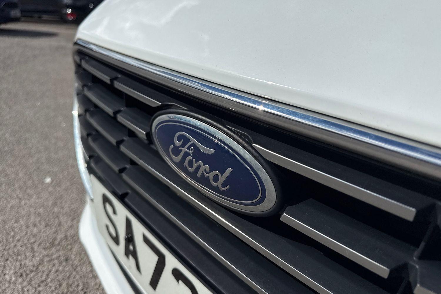 Ford FIESTA Photo 39