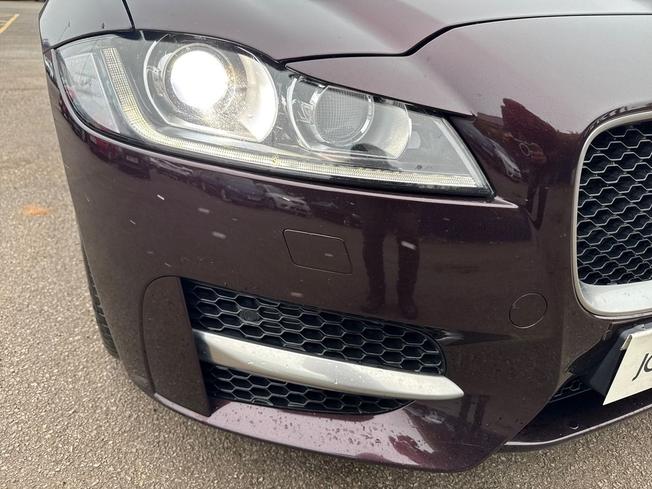 Jaguar XF Photo 29