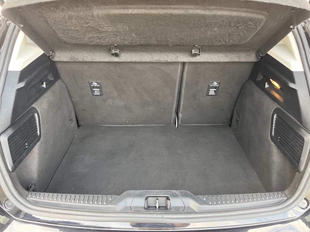 Ford Focus Photo 21