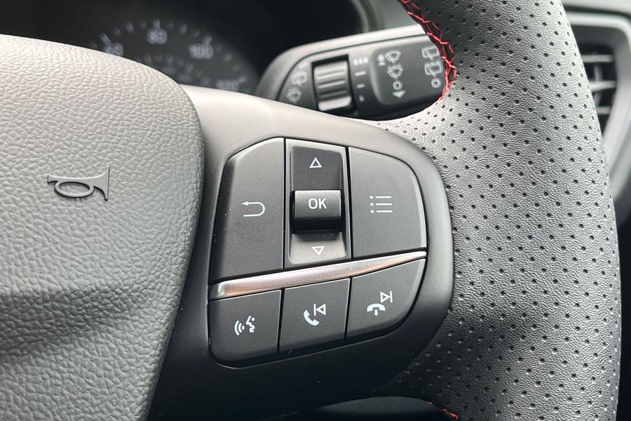 Ford Focus Photo autoimg-8d6d091520c375eed2283cc028f95f9ba80004c1.jpg