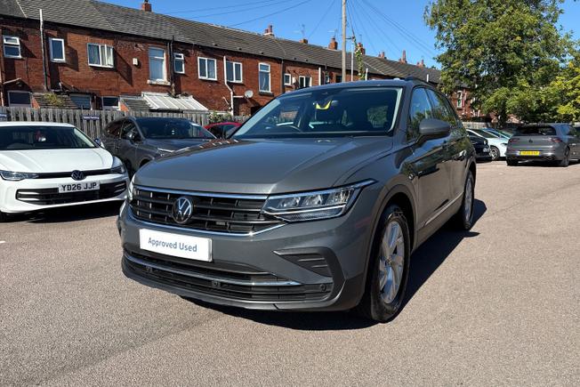 VOLKSWAGEN Tiguan Photo 22