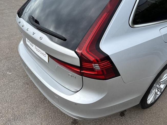 VOLVO V90 Photo 25