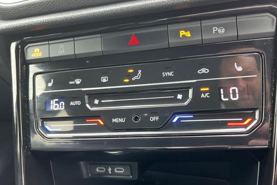 Volkswagen T-roc Photo autoimg-8d72968d40d40606a7c5bb715519480cf51995bb.jpg