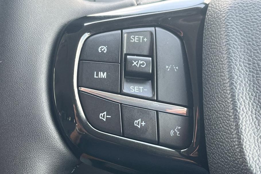Used Ford TRANSIT CUSTOM YM75CAE 30