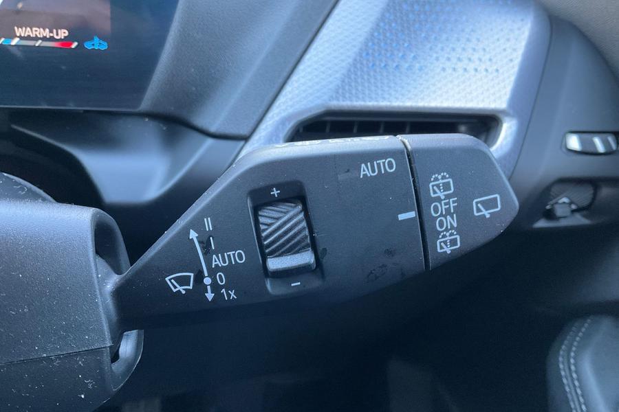 BMW 1 SERIES Photo autoimg-8d74e71799eb441c5285047989072567d6a77d3f.jpg