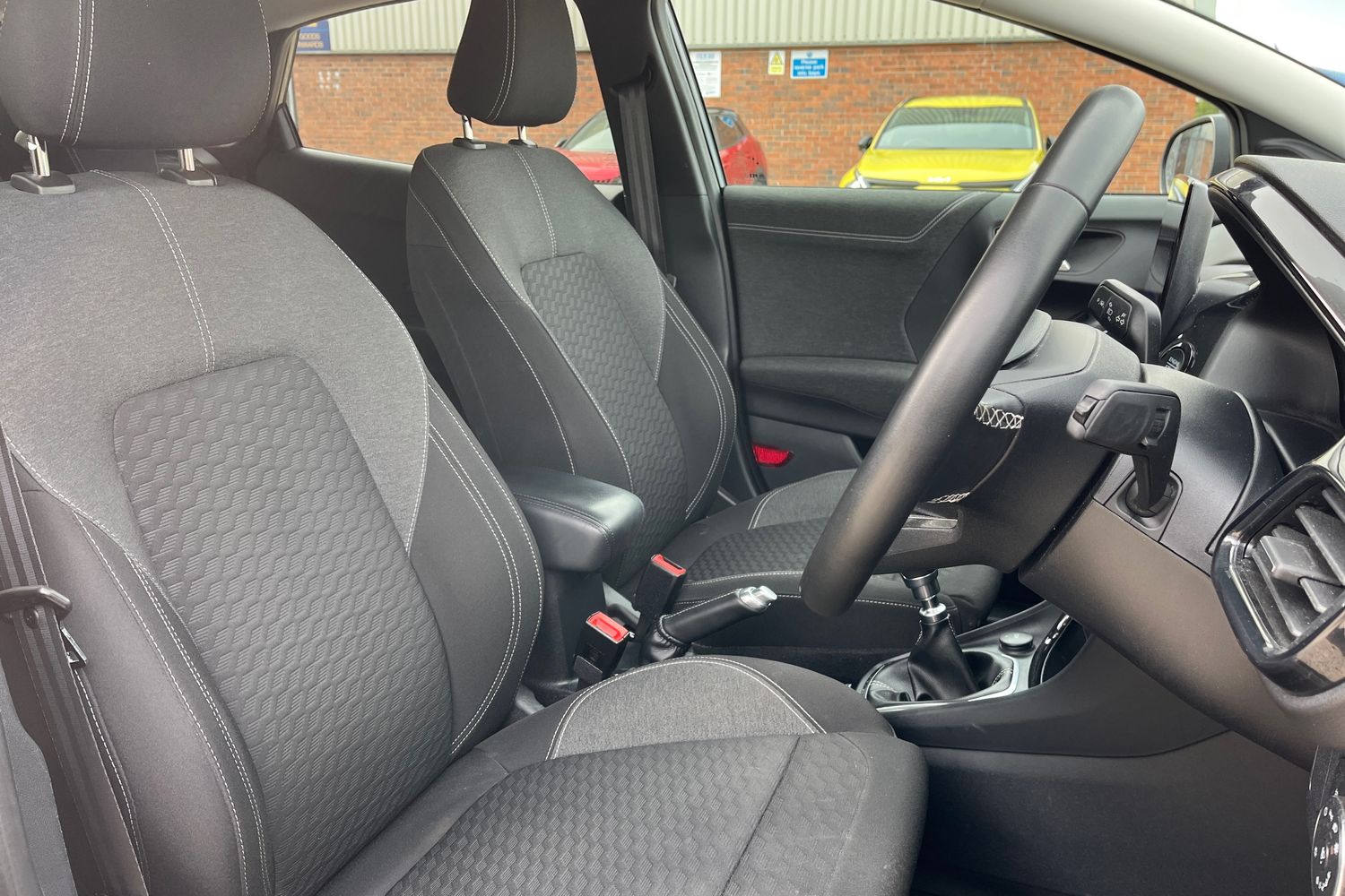 Ford Puma Photo 16