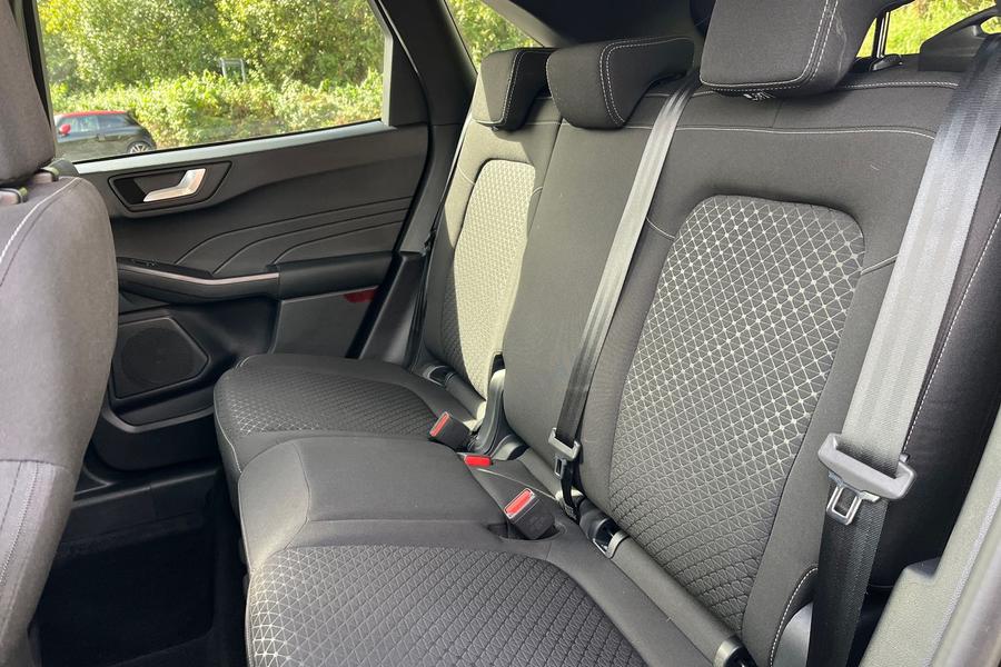 Ford KUGA Photo autoimg-8d78e82903297f550427e1ec26f049a555d43b70.jpg