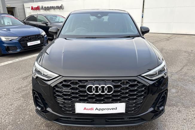Audi Q3 Photo 25
