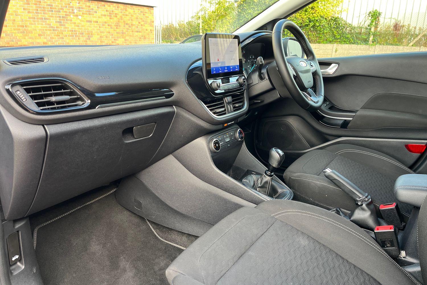 Ford Fiesta Photo 17