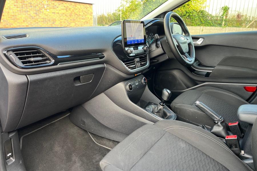 Ford Fiesta Photo autoimg-8d809ca6adebf5905ecc32d7e751064e84ad3df4.jpg