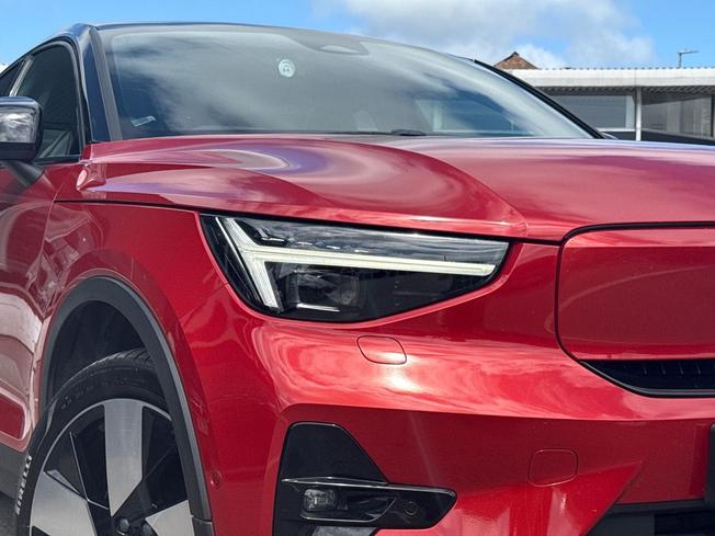 VOLVO C40 Photo 19
