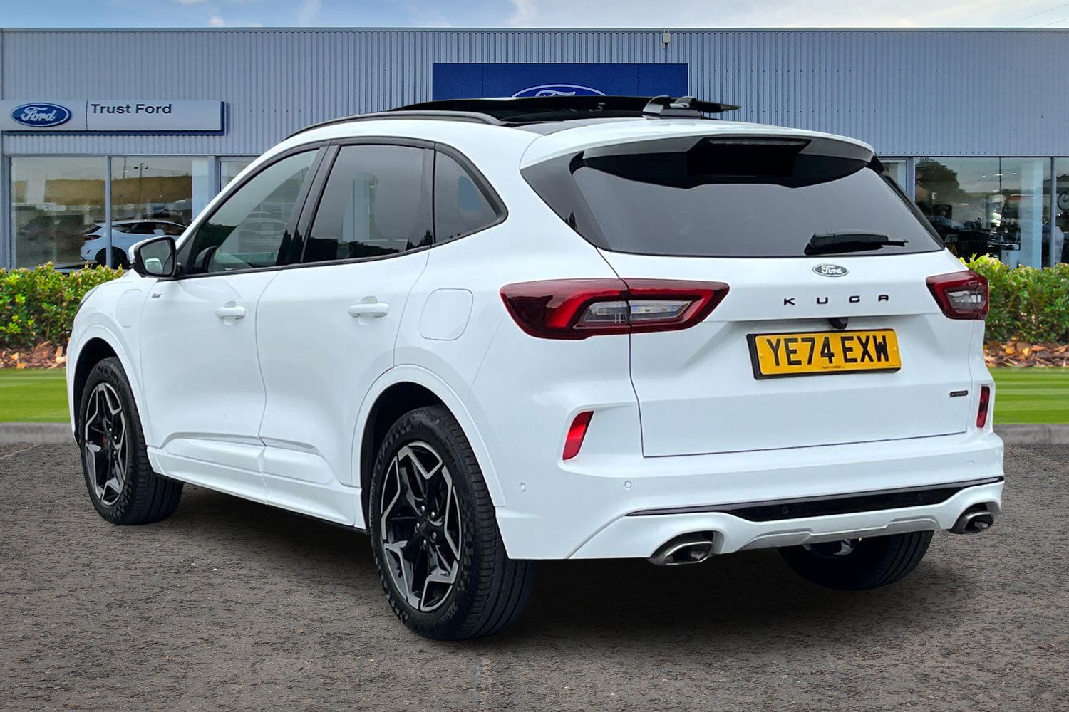 Ford KUGA Photo 1