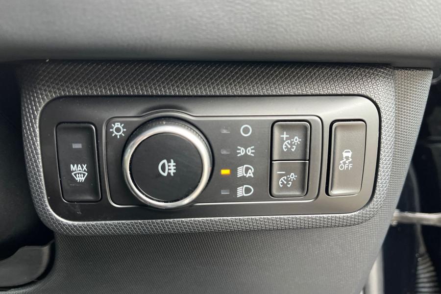 Ford MUSTANG MACH-E Photo autoimg-8d82875a09008d7562a624f51d0413dc837d20b7.jpg